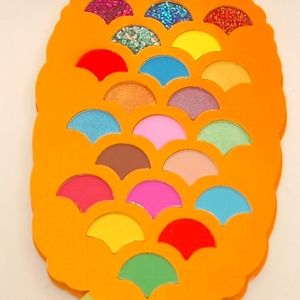 Okalan  pineapple eyeshadow palette